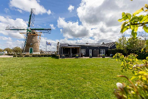 Sfeervol 2 persoons appartement naast de molen in Zoutelande 150 meter van het strand