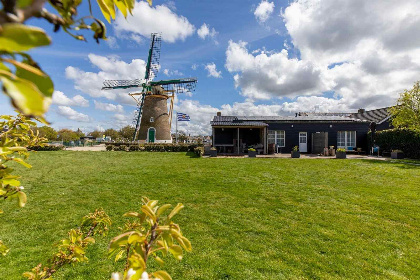 021 Sfeervol 2 persoons appartement naast de molen in Zoutelande 150 meter van het strand