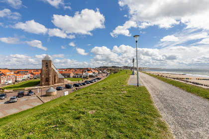 021 Sfeervolle 4 persoons vakantiewoning in het centrum op 100 meter van strand