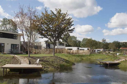 011 Chalet voor 6 personen bij het Haringvliet