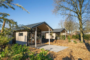 Knusse 4 persoons Tiny House dichtbij het strand