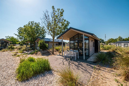 004 Knusse 4 persoons Tiny House dichtbij het strand