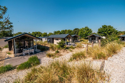 012 Knusse 4 persoons Tiny House dichtbij het strand