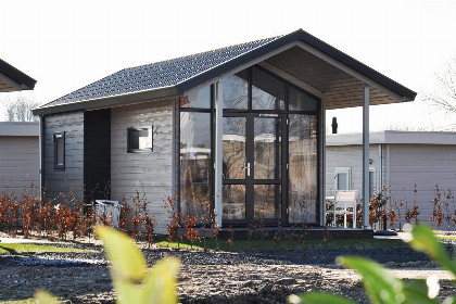 013 Knusse 4 persoons Tiny House dichtbij het strand