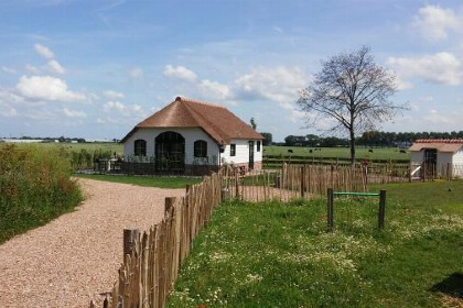 011 7 persoons vrijstaande vakantieboerderij aan het Braassemermeer bij Leiden