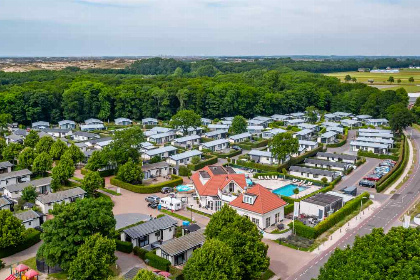 017 5 persoons chalet op vakantiepark Noordwijkse Duinen met zwembad en internet