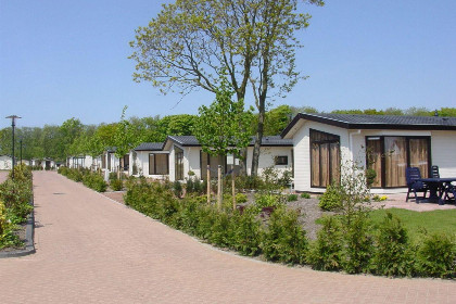 008 Gezellig 4 persoons chalet op vakantiepark