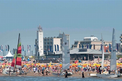 022 Mooi ingericht appartement voor 4 personen op vakantiepark Noordwijkse Duinen dichtbij zee