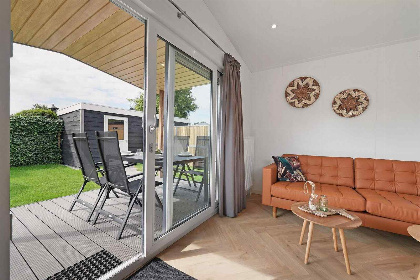 011 4 persoons chalet met veranda in Ouddorp