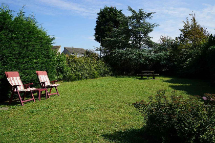 024 Gezellig 6 persoons vakantiehuis met grote, omheinde tuin en vlak bij de kust en Ouddorp