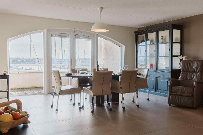 008 Luxe 5 persoons appartement aan de jachthaven in Ouddorp, vlakbij Zeeland