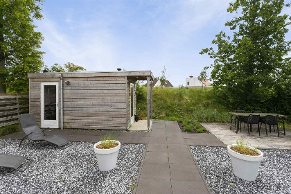 012 Moderne bungalow voor 4 personen vlak bij de kust, de natuur en Ouddorp