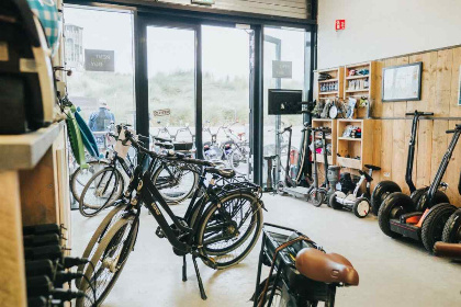 019 Prachtig 10 persoons vakantiehuis in Ouddorp nabij het strand