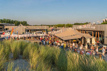 029 Superleuk 6 persoons vakantiehuis in Ouddorp en dichtbij het Noordzeestrand