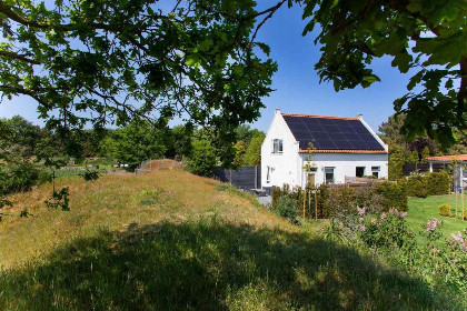 006 Zeer gezellig 4 persoons vakantiehuis in Ouddorp slechts 900m van het prachtige strand