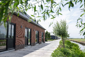 Dichtbij in Roelofarendsveen