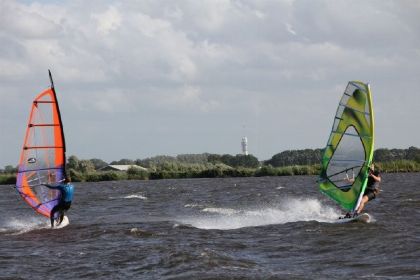 022 Vrijstaand 4 persoons vakantiehuis op Vakantiepark Wijde Aa in Roelofarendsveen