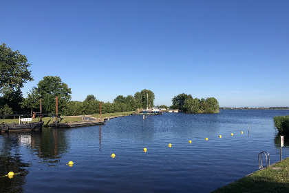 014 4 persoons tiny house op een vakantiepark aan de Kagerplassen