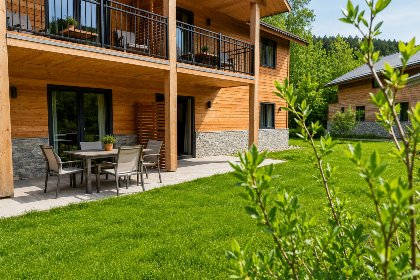 001 Alpenidyll am Afritzer See