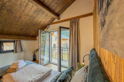 027 Bergchalet am See