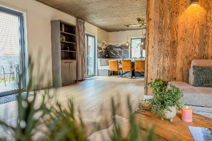 035 Bergchalet am See