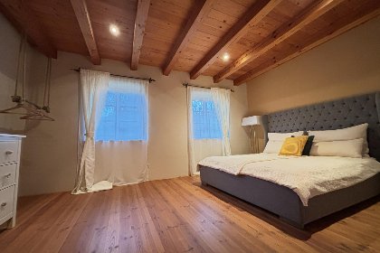 003 Feistritz Berg und See