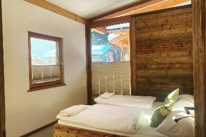 010 See Chalet 50