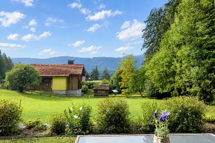 040 Seeblick am Pressegger See