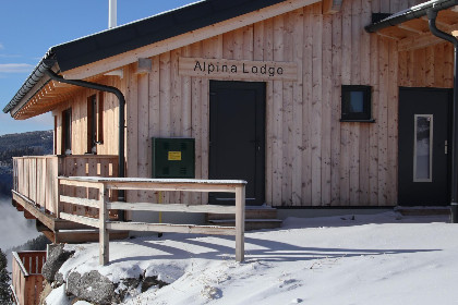050 Alpina Lodge