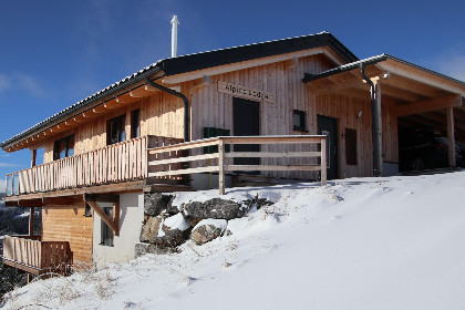 052 Alpina Lodge
