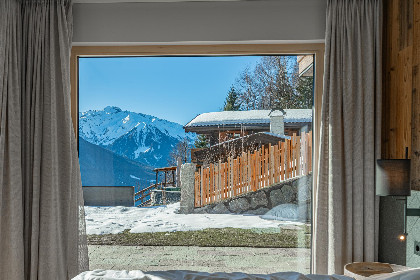 032 Das Haus am Berg