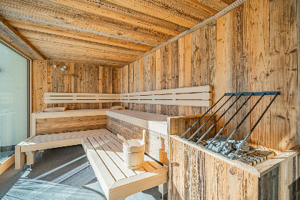 035 Das Haus am Berg