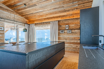 040 Das Haus am Berg