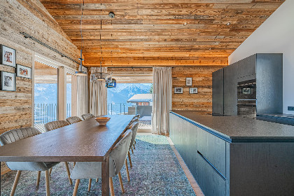 045 Das Haus am Berg