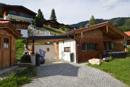 000 Mondholz 000 Mondholz