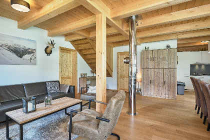 001 Mur Chalet St Michael L