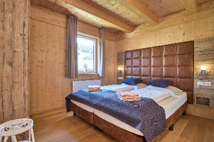 002 Mur Chalet St Michael