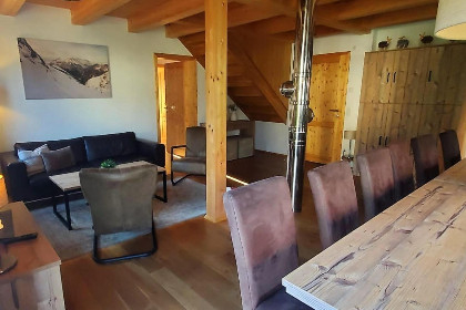 032 Mur Chalet St Michael