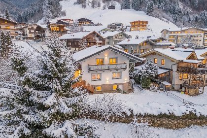 015 Alpen Haus Maria Top 1