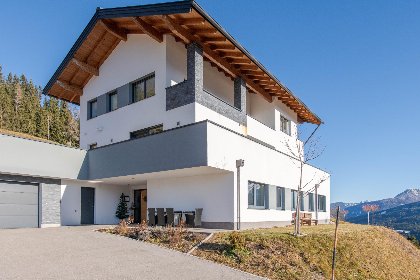 023 Mountain Apartment