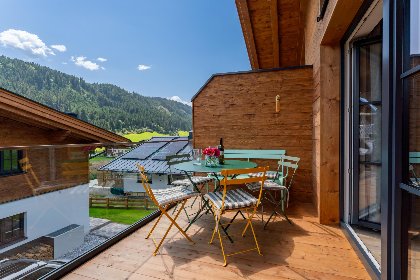 004 TauernLodge Rote 8er Blick 42D