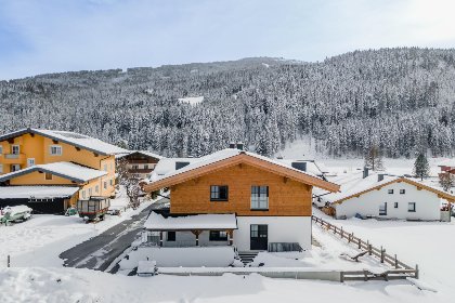 039 TauernLodge Rote 8er Blick 42D