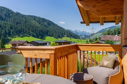 028 Tauernlodge Wagrain Bergblick 42C