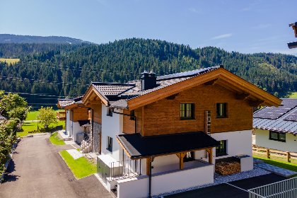 032 Tauernlodge Wagrain Bergblick 42C