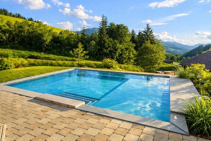 001 The Grand Wagrain