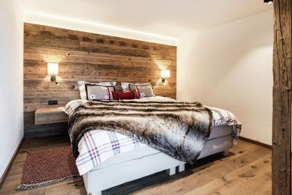 012 The Grand Wagrain