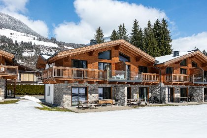 050 Pinzgau Lodge 2B