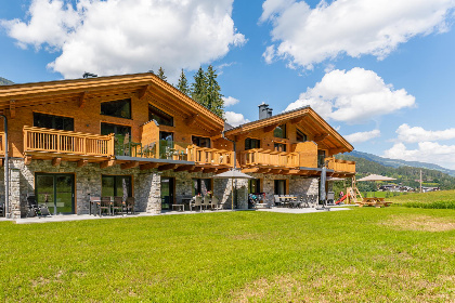 006 Pinzgau Lodge 2D