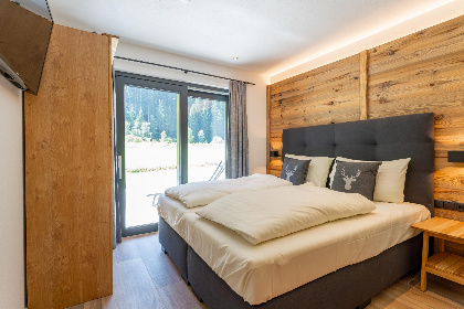 011 Pinzgau Lodge 2E