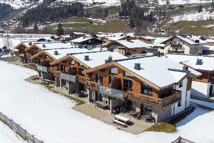 028 Pinzgau Lodge Felsener Wald 2F